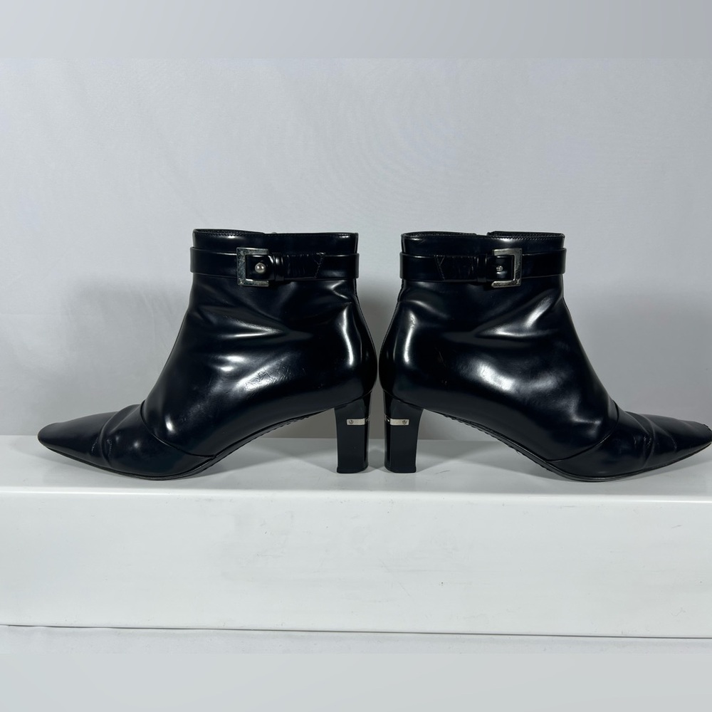 7017: Louis Vuitton Logo Heel Ankle Boots Black Leather Buckle 35.5 Italy - Picture 5 of 13